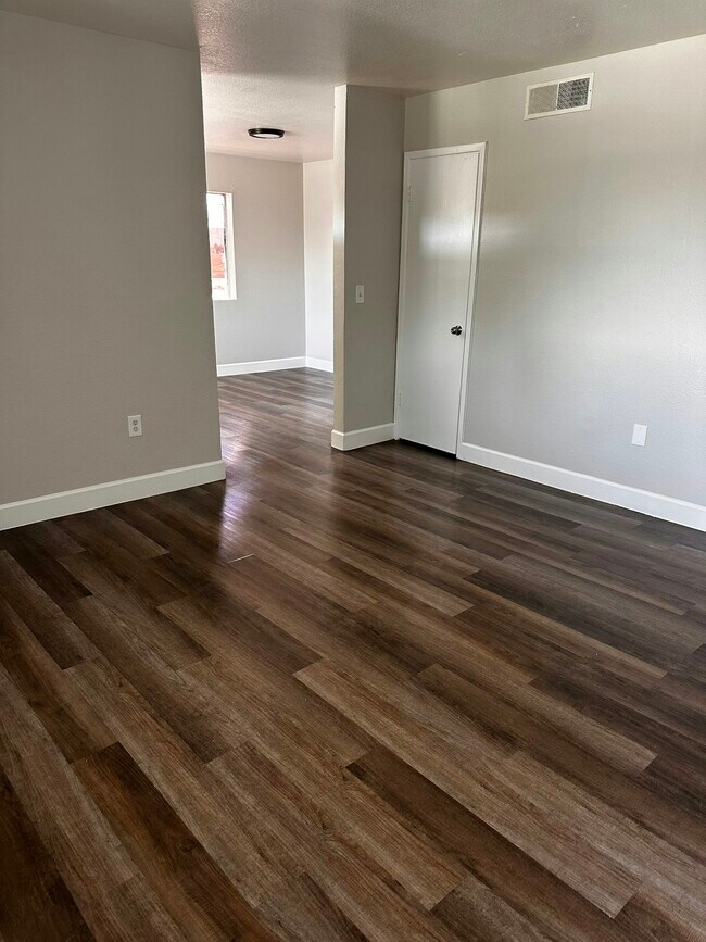 Photo - 3136 E Cicero St Apartment