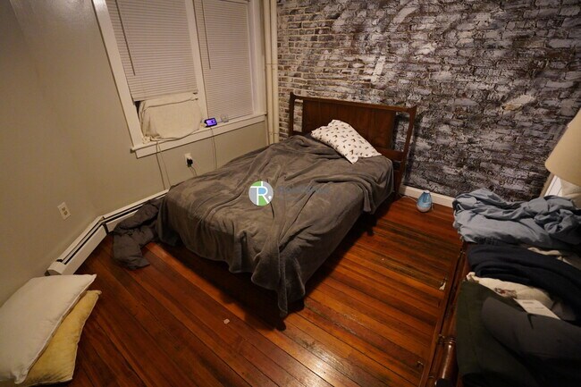 Foto del edificio - 72 Revere St