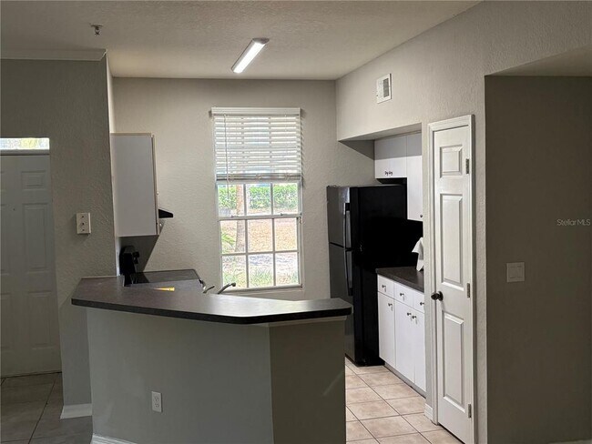 Foto del edificio - 6408 Raleigh St