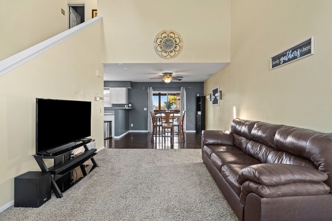 Building Photo - 16112 Cherrywood St