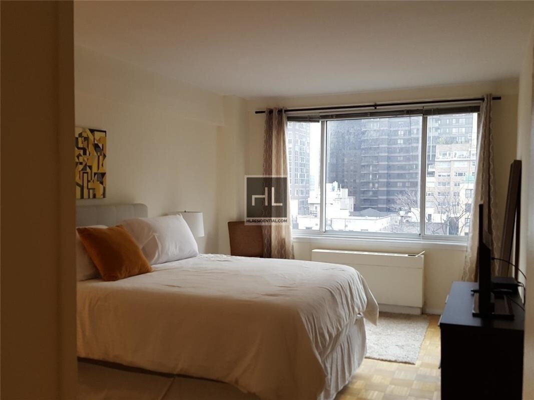 Foto principal - East 51st Street