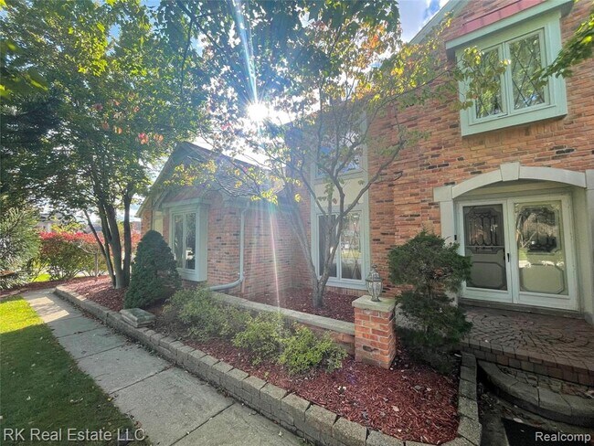 Building Photo - 3081 Burlington Ct