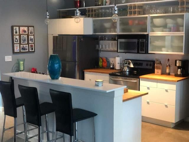 Building Photo - 1111 S Akard St