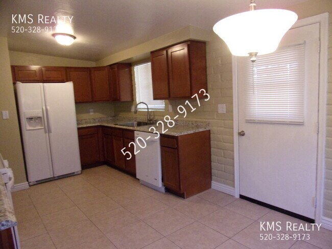 Foto del edificio - 3 Bed / 2 Bath - (OWNER/AGENT)