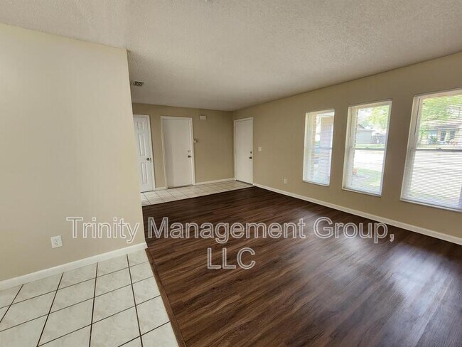Building Photo - 17531 Brandywine Dr