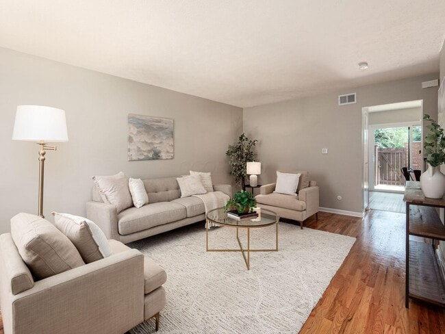 Building Photo - 1766 Willoway Cir S