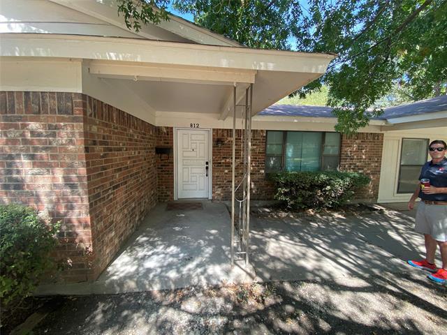 Building Photo - 812 Ruidoso Dr