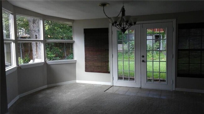 Building Photo - 8742 Mediterranean Dr