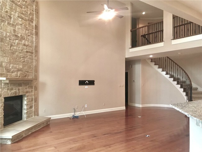 Building Photo - 206 Varco Dr