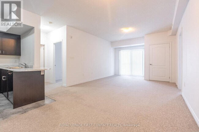 Photo du bâtiment - 720 Yonge St