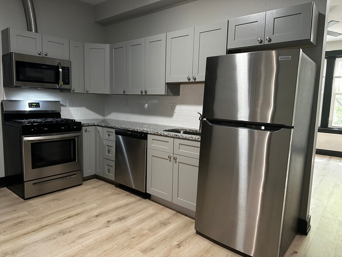 Foto principal - 3850 W Hirsch St