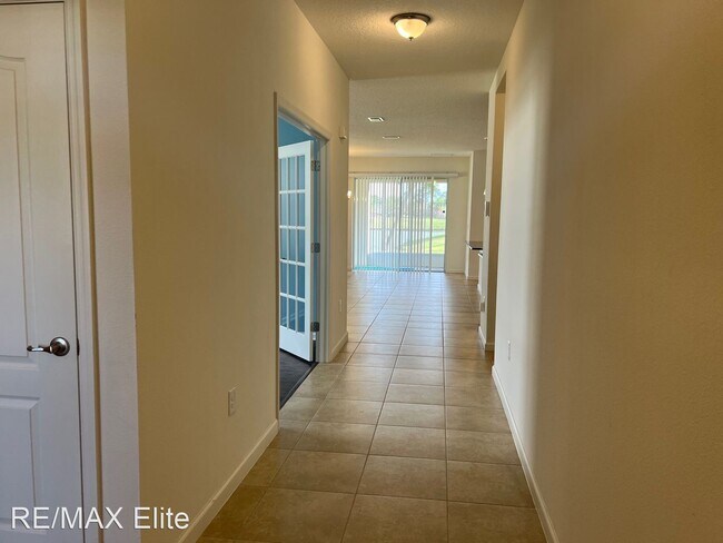 Building Photo - 3 br, 2 bath House - 728 Remington Green Dr