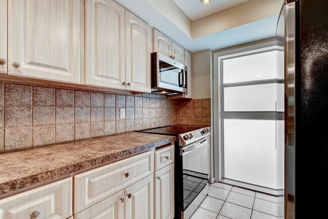 Foto del edificio - 1200 SW 12th Ct