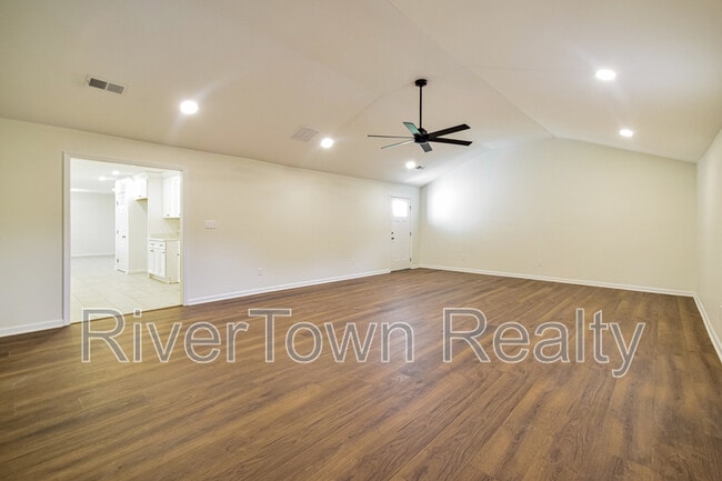 Building Photo - 277 S Mt Pleasant Rd