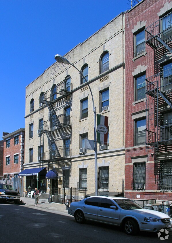 Foto principal - 2367 Hughes Ave
