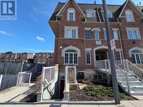 Building Photo - 601 Shoreline Dr