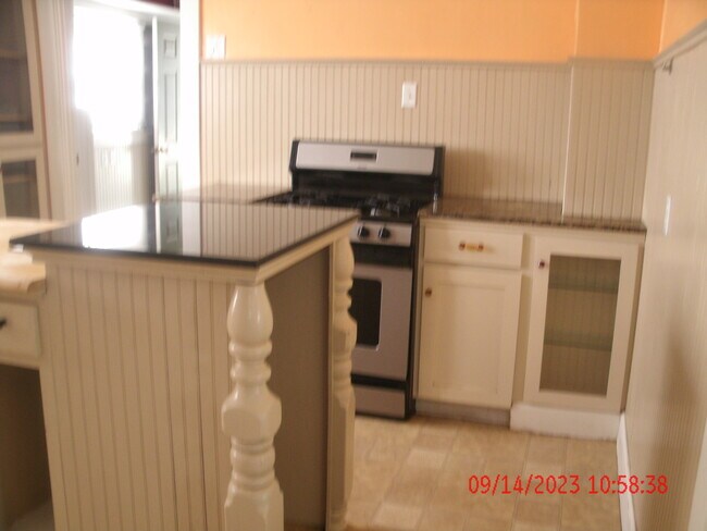 Foto del edificio - 1056 E 1st St