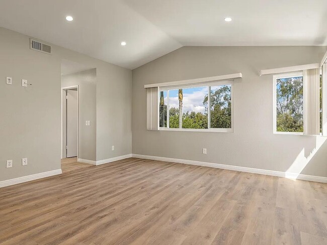 Foto del edificio - 1920 Avenida Joaquin