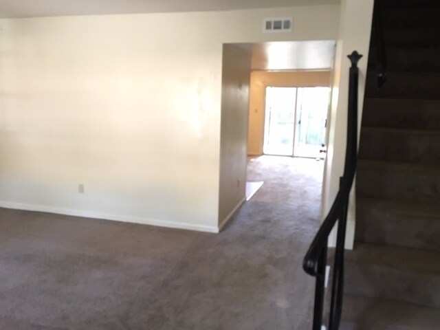 Building Photo - 391 Circuit Ln