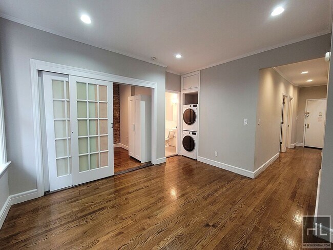 Building Photo - East 18th Street