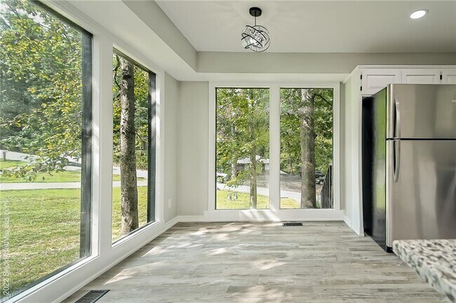 Foto del edificio - 2306 Oakwood Ave