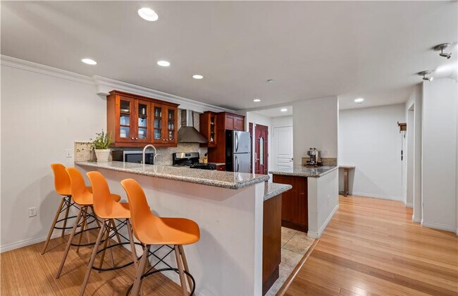 Building Photo - 6221 Monterey Rd