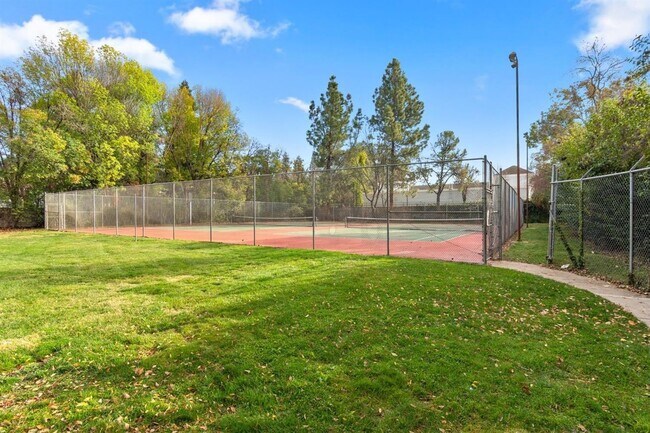 Foto del edificio - ***Half of First Month Rent until 1/31/26***2 Bedroom Condo in Natomas