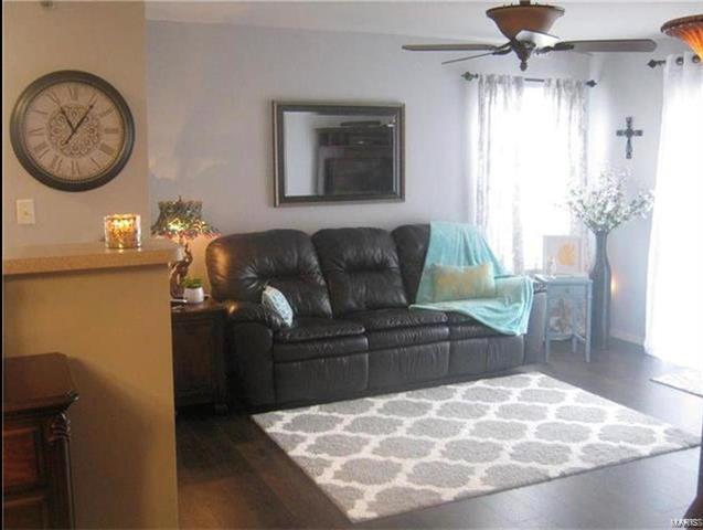Foto del edificio - 3100 Spring Creek Ln