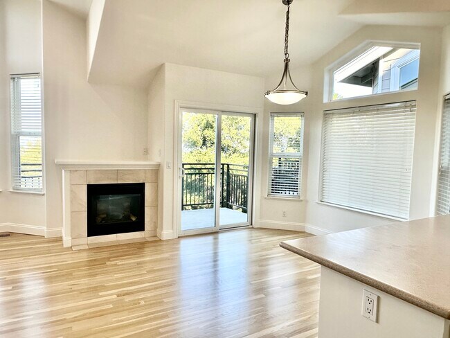 Foto del edificio - 264 Channing Way