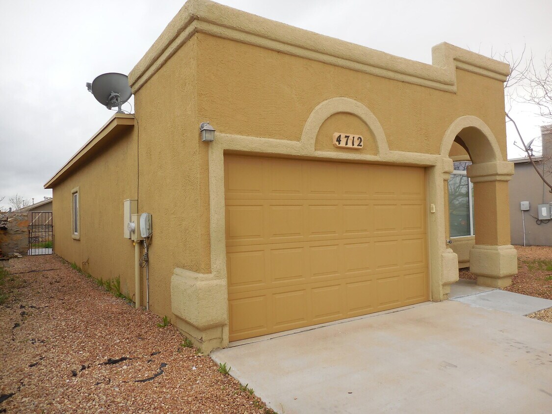 4712 Ramon Vega, El Paso, TX 79938 House for Rent in El Paso, TX