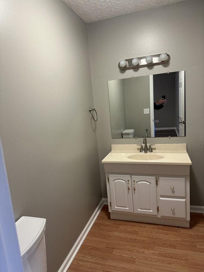 Building Photo - 138 Taylor Rd