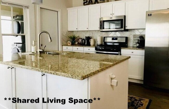 Building Photo - 1 bedroom in Los Angeles CA 90025