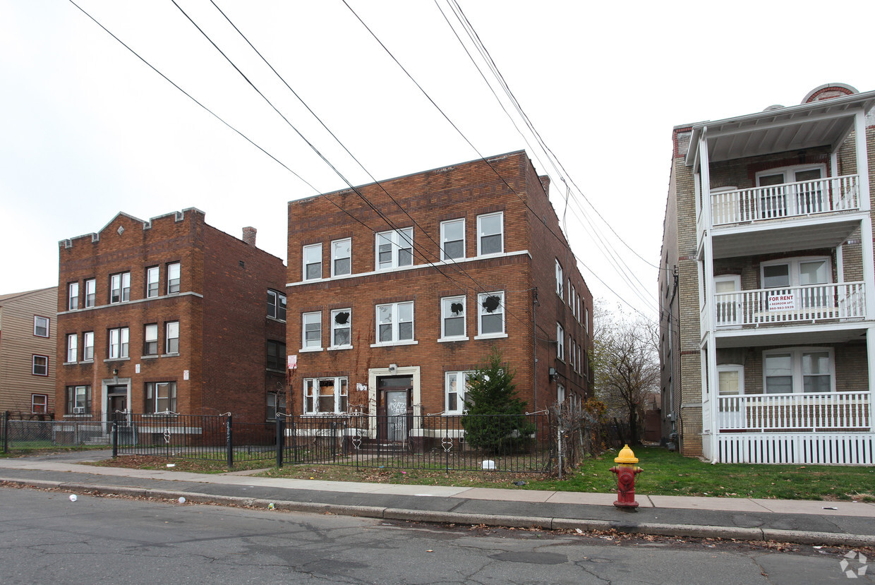 Building Photo - 9-11 Acton St