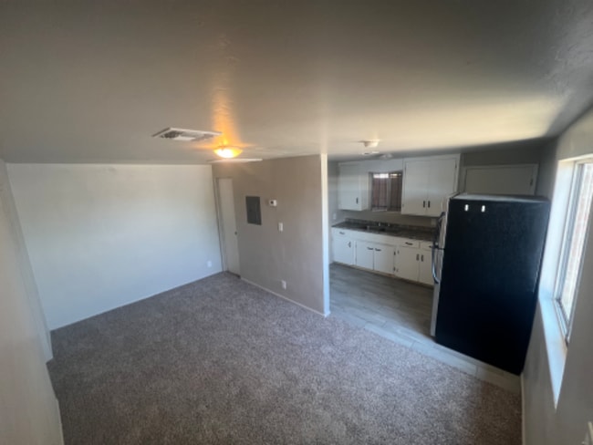 Photo - 308 W Irvington Rd Apartment