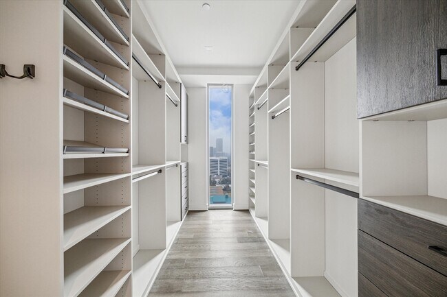 Foto del edificio - 1711 Allen Pkwy