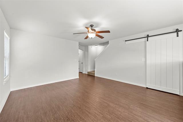 Foto del edificio - 236 W Lake Ave