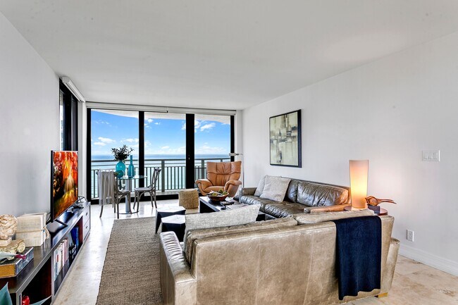 Foto del edificio - 3000 N Ocean Dr