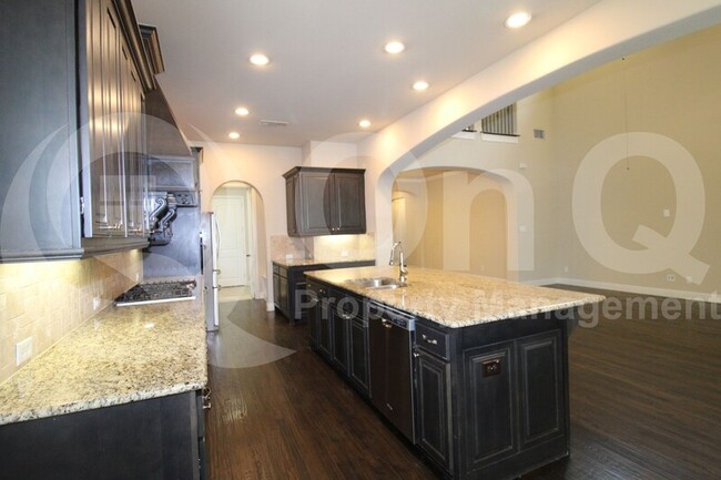 Building Photo - 8084 Sylvan Dale Rd