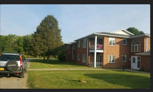 Foto del edificio - 13 Eagle Dr