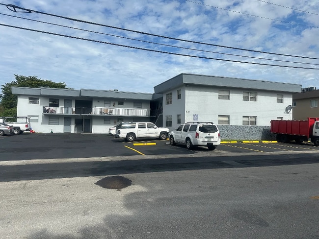 Photo - 5741 SW 36th Ct Apartment