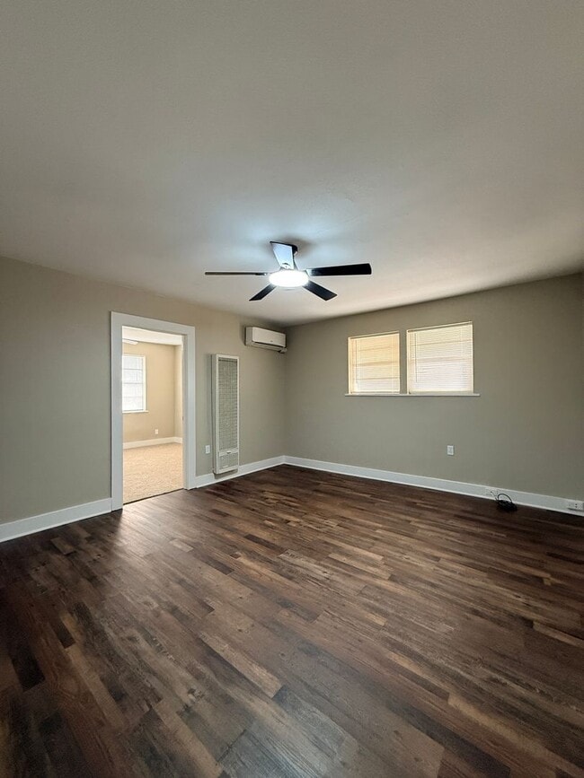 Building Photo - 1710 Fillmore St