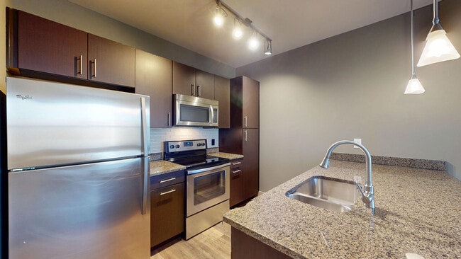Interior Photo - Domain College Park