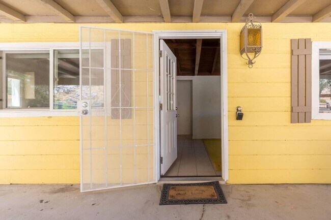 Building Photo - 88 Lazy C Ranch Rd