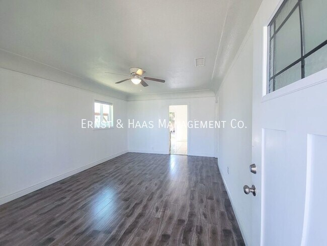 Photo - 12 53rd St House