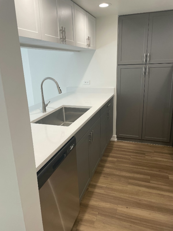 Photo - 3498 E Ellsworth Ave Apartment