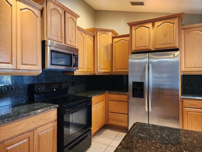 Foto del edificio - 2153 Royal Poinciana Blvd