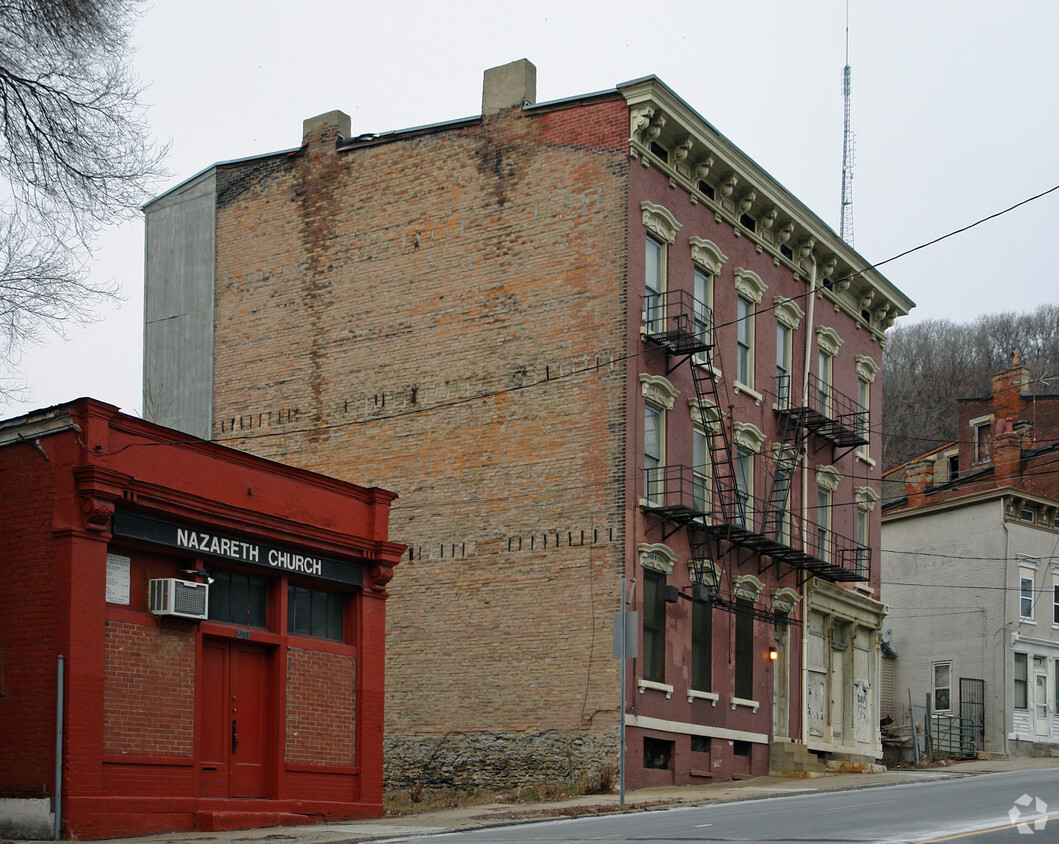 Building Photo - 2017 Vine St