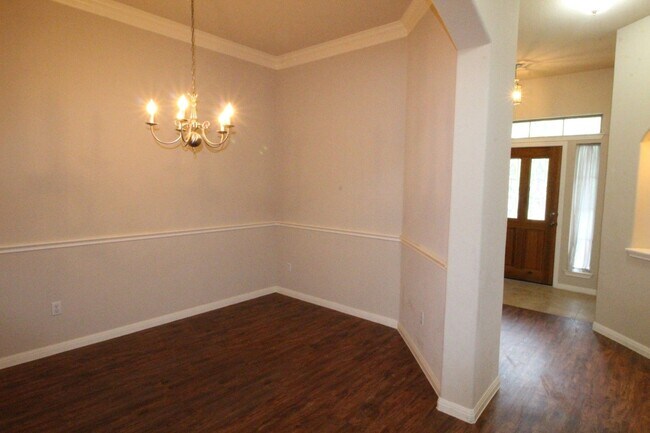 Building Photo - 1600 Kingston Lacy Blvd