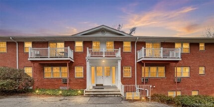 Building Photo - 107 Nottingham Rd