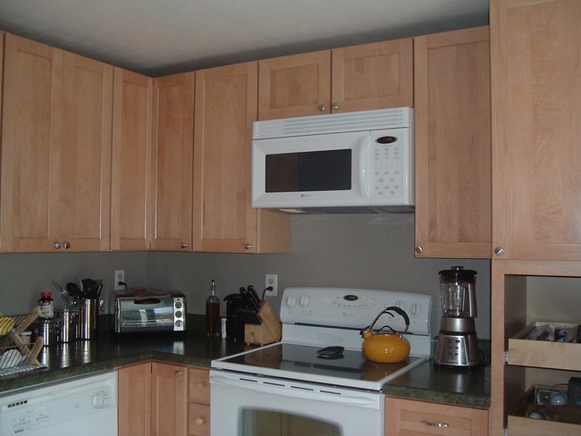 Building Photo - 3160 Redstone Ln